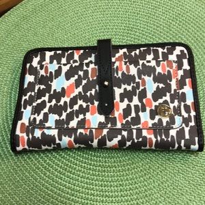 Retreat Gray Snap Wallet by Spartina 449